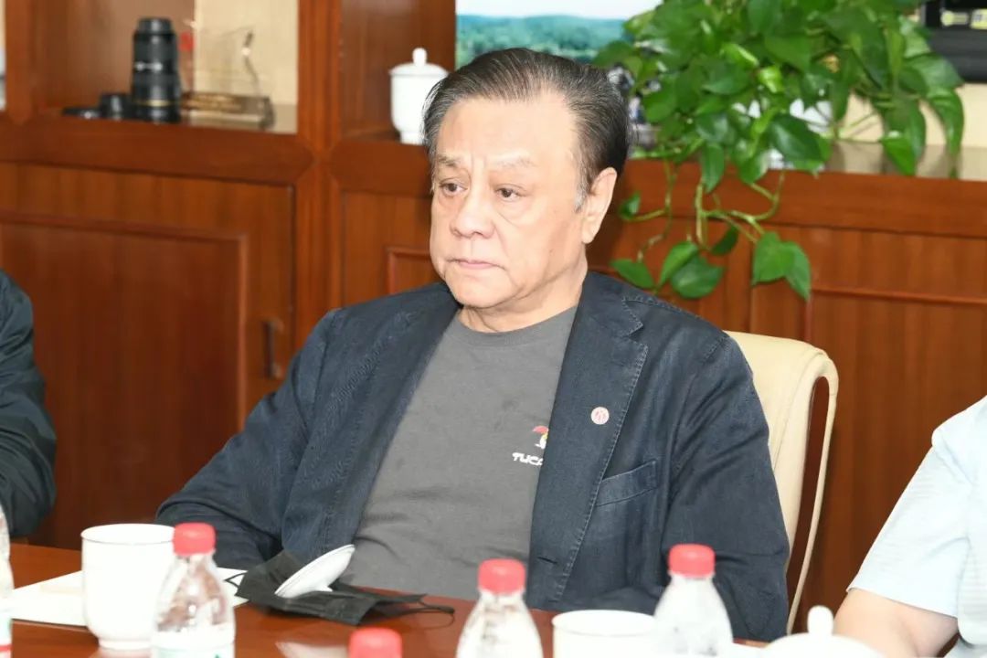 202.jpg